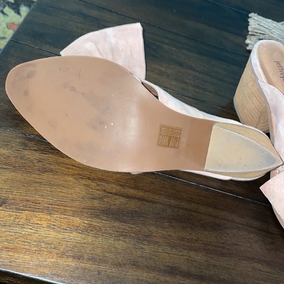 Anthropology nude mules - Picture 2 of 3